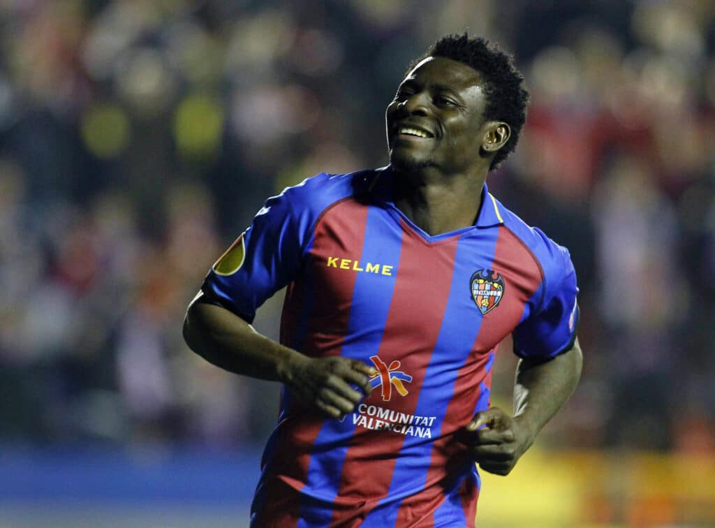Nigeria’s top goal scorers in UCL: Who joins Victor Osimhen? 1 Obafemi Martins in Europa League 2012/2013