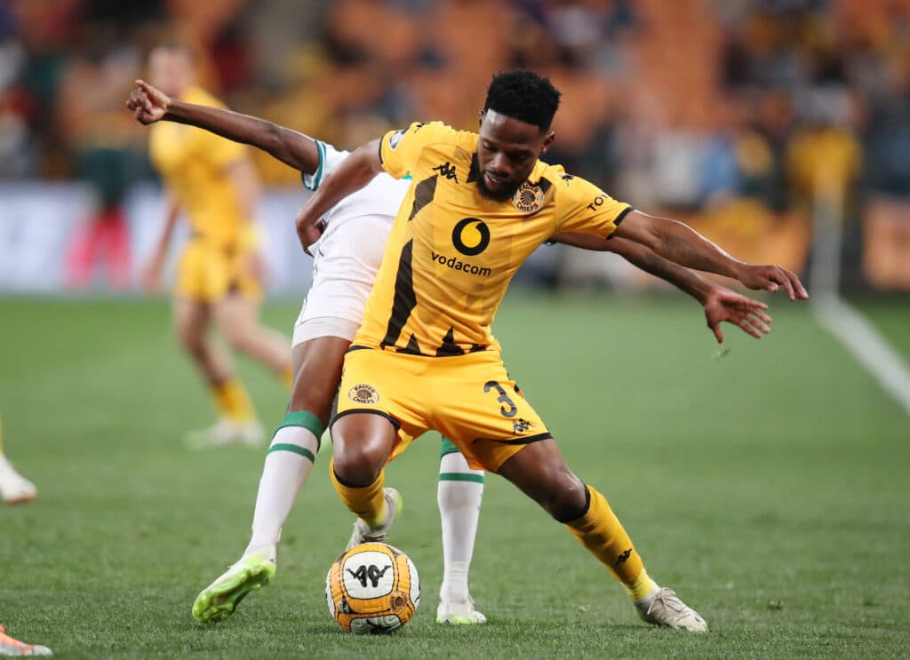 Who is Mduduzi Mdantsane, the Kaizer Chiefs midfielder replacing Percy Tau? 1 Mduduzi Mdantsane of Kaizer Chiefs challenged by Tshepang Moremi of AmaZulu during the DStv Premiership 2023/24 match between Kaizer Chiefs and AmaZulu